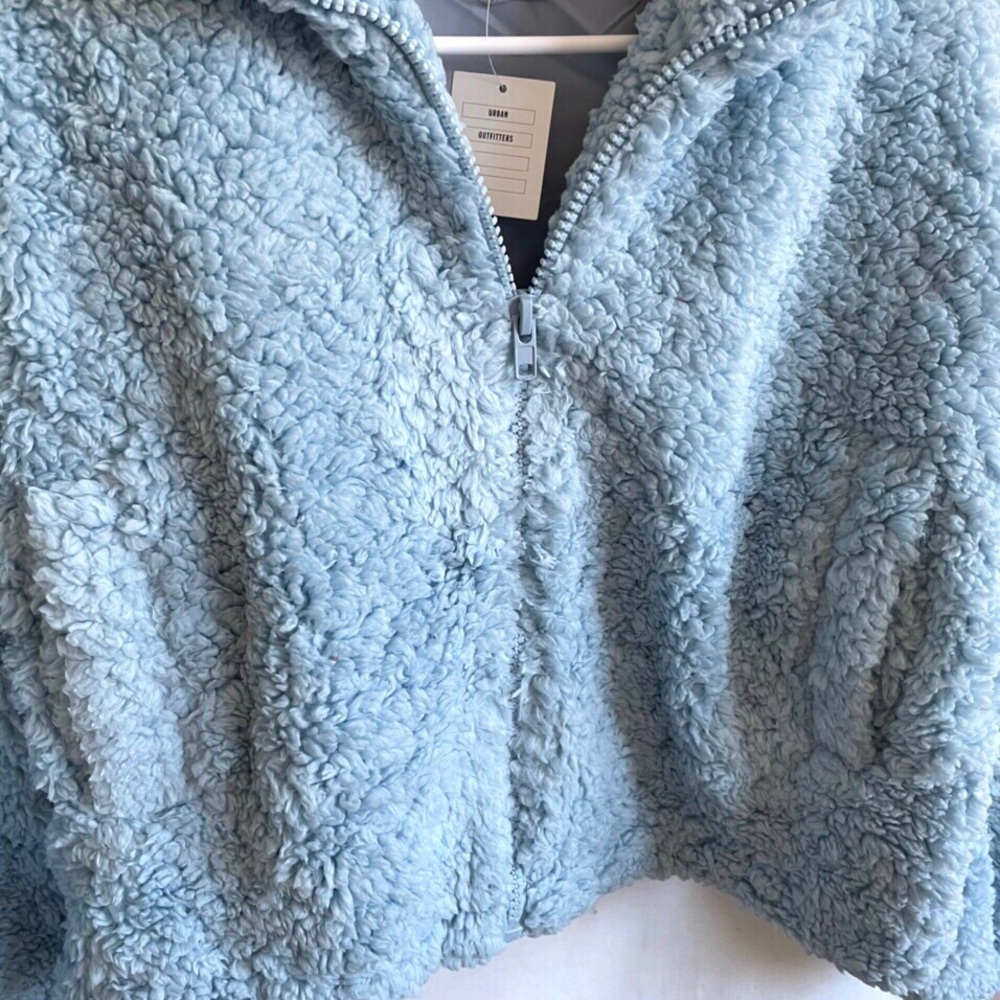 UO Fuzzy Teddy Jacket with Drawstring - Picture 2 of 7
